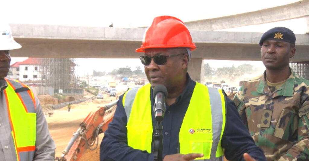 Only qualified contractors will handle Big Push – Mahama