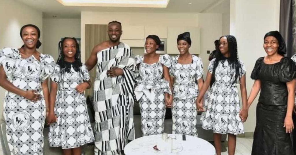Daddy Lumba’s Children and Odo Broni Display Unity in a Family Photo After His Burial